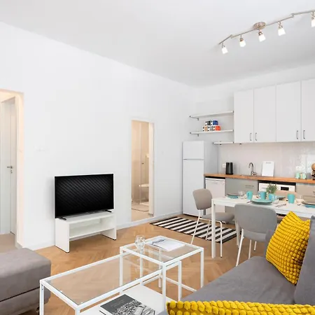 Starflat Gorgeous Next To Ndk *