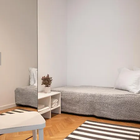 Starflat Gorgeous Next To Ndk صوفيا