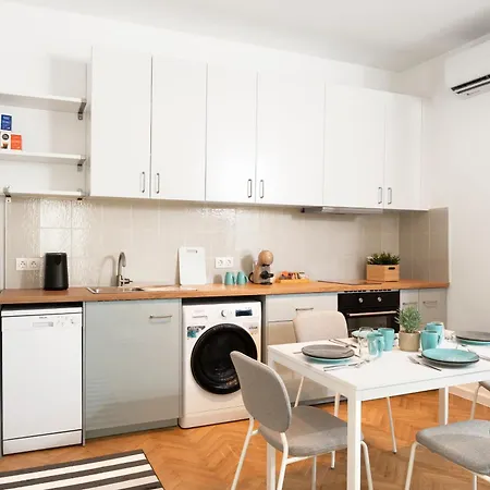 Starflat Gorgeous Next To Ndk * Sofia