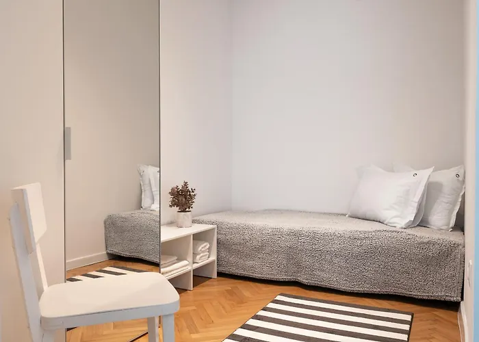 Starflat Gorgeous Next To Ndk ソフィア